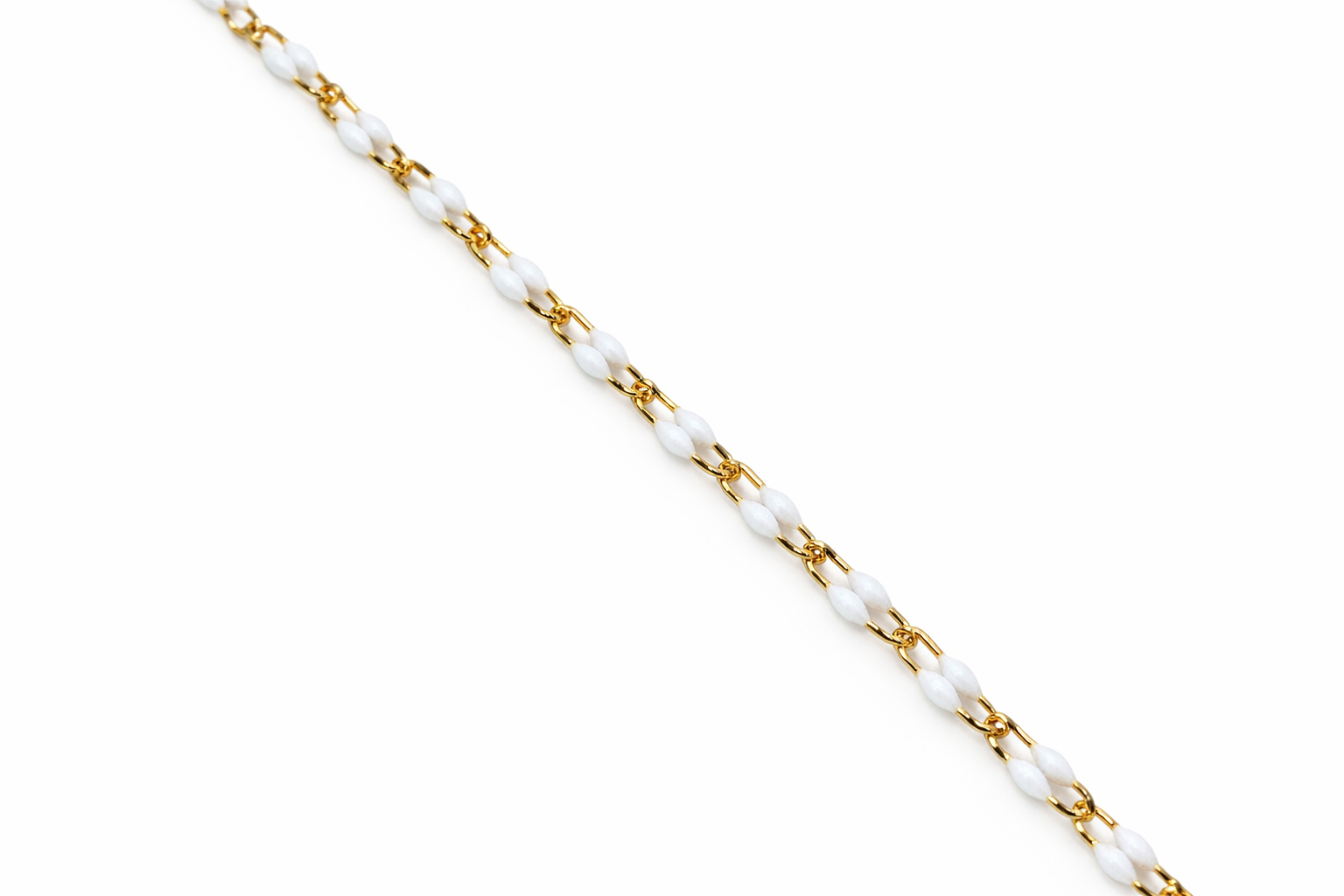 White Lip Chain